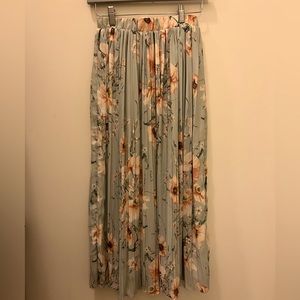 H&M floral skirt